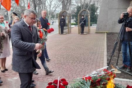 Севастополь. С Днём Советской Армии и Военно-Морского Флота!