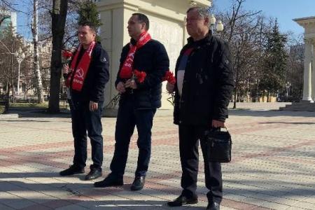 Краснодар. Активисты КПРФ и других лево-патриотических сил отметили День Красной Армии