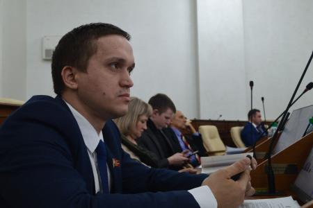 Алтайский край. Депутаты КПРФ в местном законодательном органе отстаивают права трудящихся