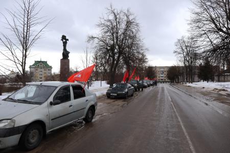 В Орле состоялся автопробег в честь 104-ой годовщины создания Рабоче-крестьянской Красной армии