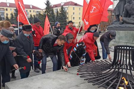 Брянские коммунисты отметили 104-ю годовщину создания Красной Армии