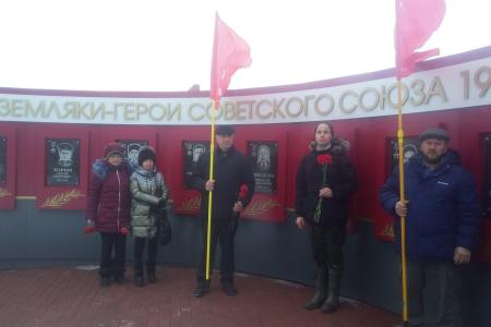 Рязанские коммунисты отметили День Советской армии
