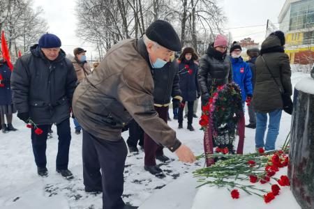 Ивановские коммунисты отметили День рождения М.В. Фрунзе