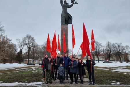 В Орле состоялся автопробег в честь 104-ой годовщины создания Рабоче-крестьянской Красной армии