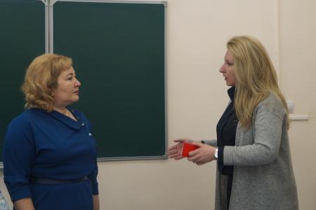 Удмуртия. Депутат Госдумы Мария Дробот выяснила, как реализуется проект «Образование» в Можге и провела встречу с жителями района