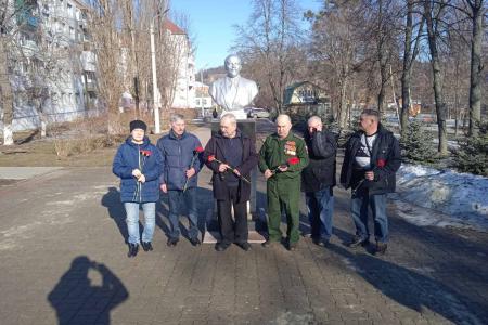 Коммунисты Белгородской области достойно отметили День Советской Армии и Военно-морского флота