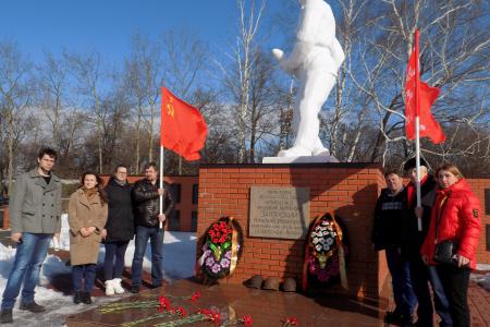 Воронежская область. Коммунисты почтили память народных героев - красноармейца Николая Загорского и крестьянина Якова Доровских