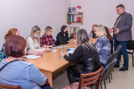 Удмуртия. Депутат Госдумы Мария Дробот выяснила, как реализуется проект «Образование» в Можге и провела встречу с жителями района