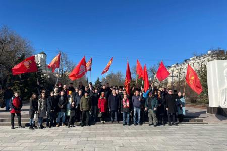 Коммунисты Белгородской области достойно отметили День Советской Армии и Военно-морского флота