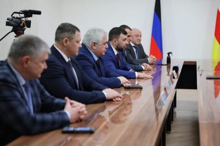 Рабочая поездка Казбека Тайсаева в Северную и Южную Осетию