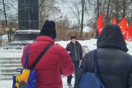 Депутат-коммунист Александр Бойков провел вторую встречу с жителями Иваново