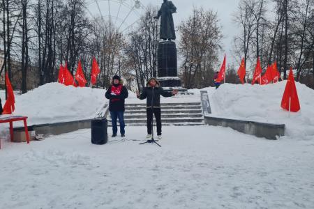 Депутат-коммунист Александр Бойков провел вторую встречу с жителями Иваново