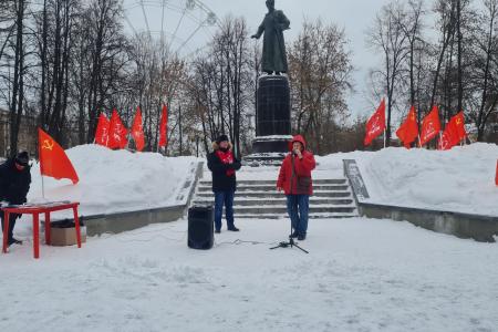 Депутат-коммунист Александр Бойков провел вторую встречу с жителями Иваново