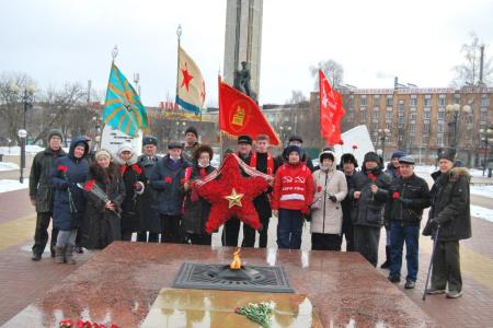 Калуга. Слава Советской Армии и Военно-Морскому Флоту!