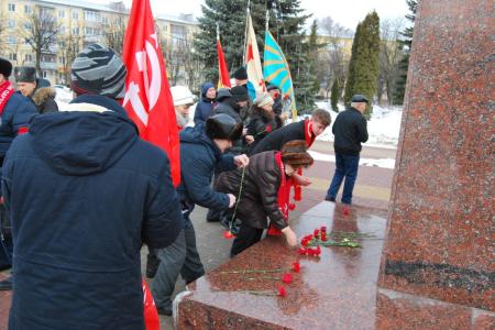 Калуга. Слава Советской Армии и Военно-Морскому Флоту!
