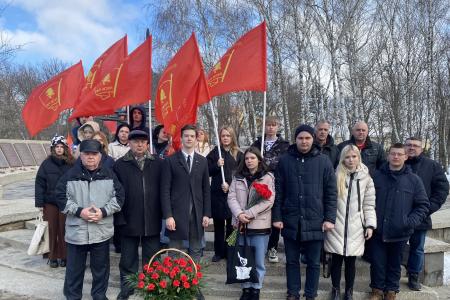 Ставропольские коммунисты почтили память участников войны в Афганистане
