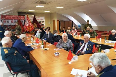 Лидер ставропольских коммунистов Виктор Гончаров: Мир очень хрупкий, война стоит на пороге России
