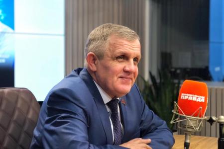 Н.В. Коломейцев выступил в программе «Партийная среда» в прямом эфире радио «Комсомольская правда»