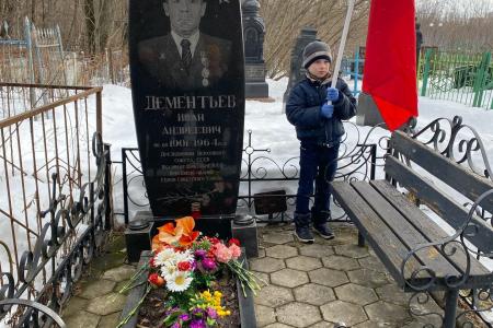 Тульские коммунисты и комсомольцы почтили память участников Первой мировой, Гражданской и Великой Отечественной войн