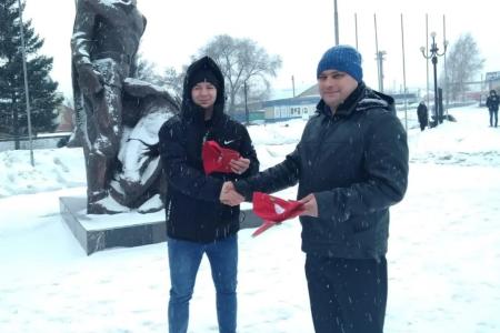 В Алтайском крае коммунисты торжественно отметили День Советской Армии