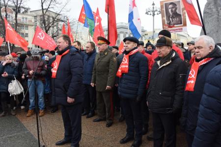 Во имя мира во всем мире!