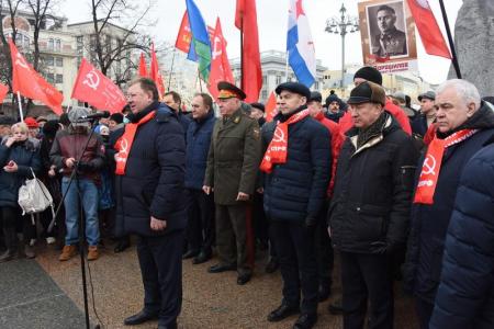 Во имя мира во всем мире!