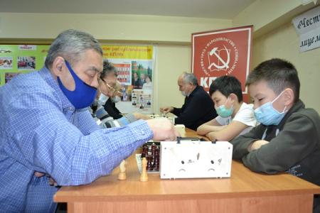 Республика Калмыкия. При поддержке КПРФ проведен шахматный турнир