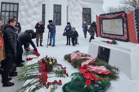 Делегация коммунистов Приамурья приняла участие в масштабном мероприятии в честь 100-летия Волочаевского боя
