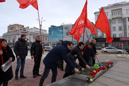 В Орле состоялся автопробег в честь 104-ой годовщины создания Рабоче-крестьянской Красной армии