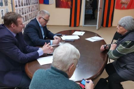 Депутат-коммунист Александр Наумов: «Мы избраны народом и будем помогать нуждающимся гражданам!»