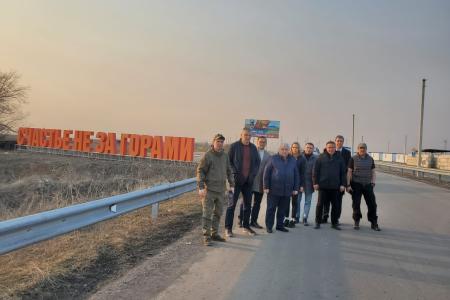 Депутаты фракции КПРФ прибыли с гуманитарным визитом в Луганскую Народную Республику