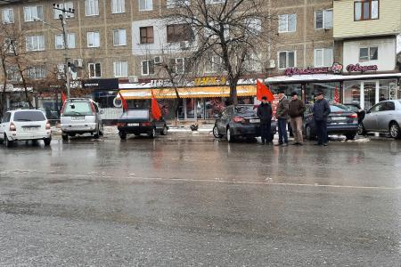 Дагестан. В Кизилюрте коммунисты провели патриотический автопробег