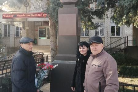 Лидер Ставропольских коммунистов Виктор Гончаров: Имя Сталина никому не стереть со страниц мировой истории!