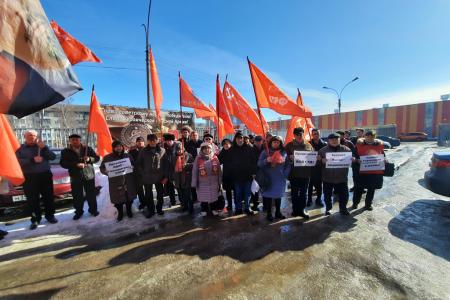 Тамбовский обком КПРФ провел автопробег в поддержку Вооружённых сил России