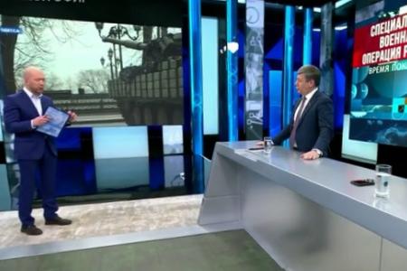 Дмитрий Новиков на Первом канале: «Я плохо понимаю, что такое компромисс в деле денацификации»