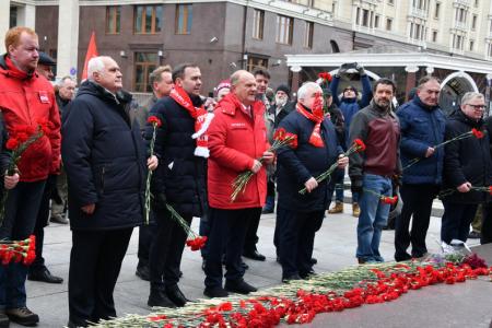 В Москве коммунисты почтили память И.В. Сталина