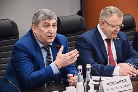 Рациональное водопользование - основа предупреждения паводков и наводнений в столичном регионе. Круглый стол в Мособлдуме