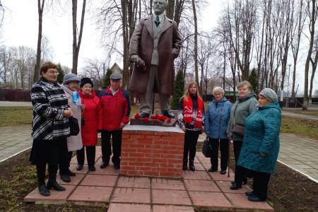 Дело Ленина будет жить в веках! Подмосковные коммунисты почтили память Великого Ленина