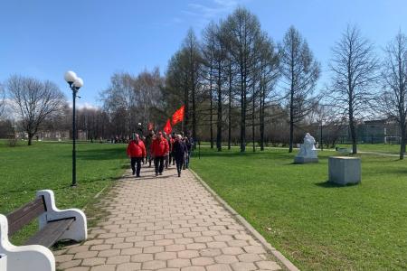 Делу Ленина верны! Подмосковные коммунисты провели субботник в Горках Ленинских