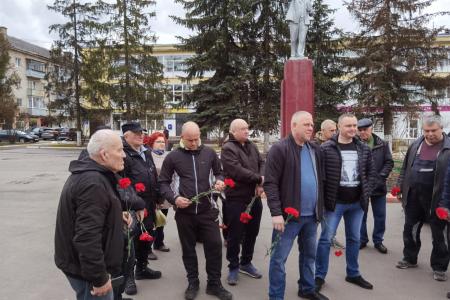Дело Ленина будет жить в веках! Подмосковные коммунисты почтили память Великого Ленина