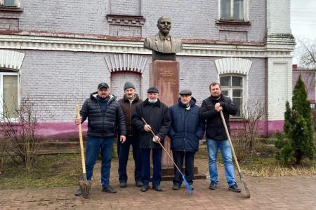 Дело Ленина будет жить в веках! Подмосковные коммунисты почтили память Великого Ленина