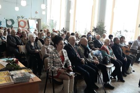 Депутат Городской Думы города Калуги от КПРФ Марина Костина поздравила калужан с Праздником русской песни
