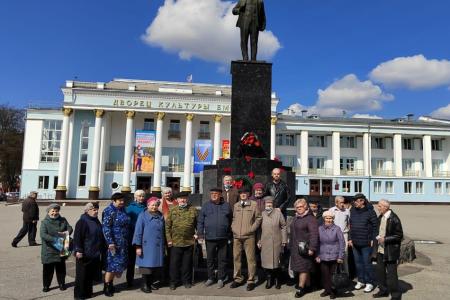 Коммунисты в Брянске отметили 152-летие вождя мирового пролетариата