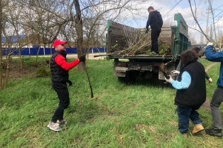 Краснодарский край. На Кубани проходят апрельские субботники активистов КПРФ