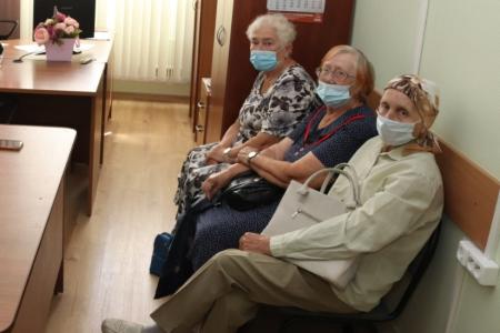 Калуга. Депутаты-коммунисты на защите прав граждан