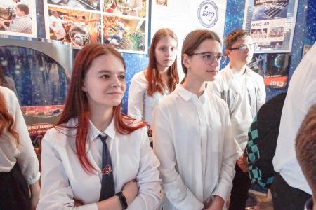 Воронежская область. При содействии Сергея Гаврилова дети авиастроителей посетили Музей космической медицины