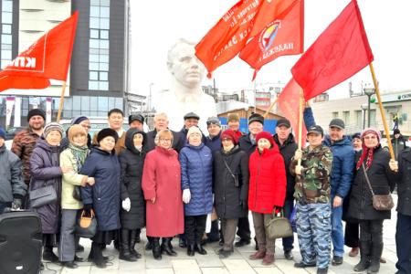 Республика Саха (Якутия). Митинг, посвященный Дню космонавтики