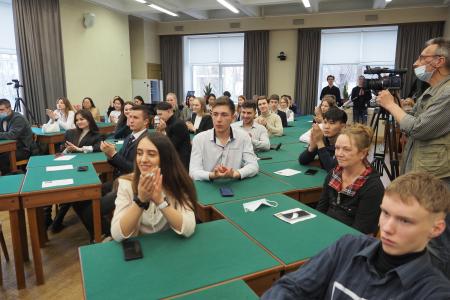 Леонид Калашников встретился со студентами и преподавателями УРФУ