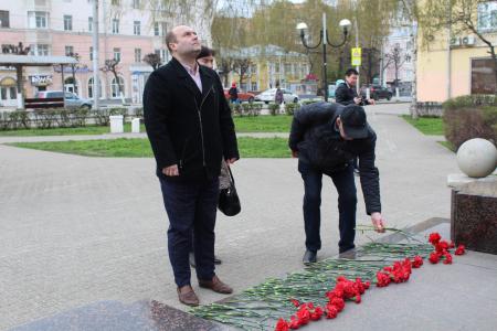 Рязанские коммунисты почтили память почетного гражданина города Надежды Чумаковой