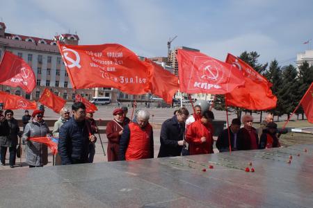 Коммунисты Бурятии отметили 152-ю годовщину со дня рождения В.И. Ленина